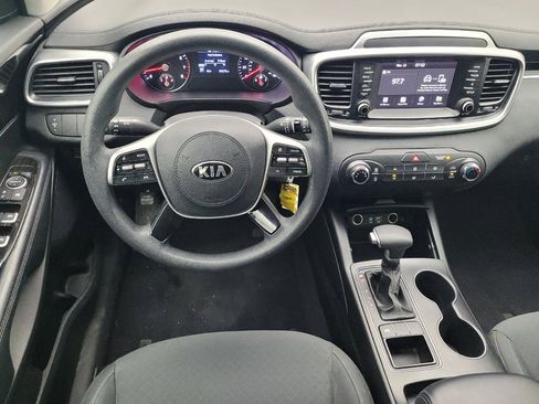 Used 2020 Kia Sorento LX image 22