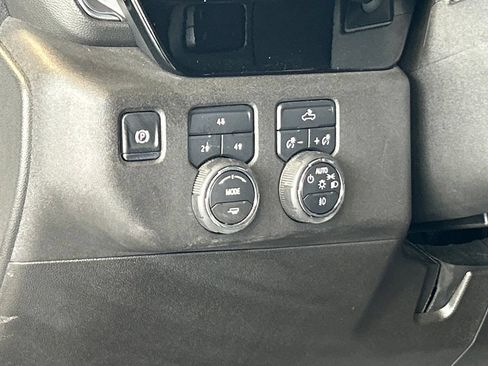 Used 2025 Chevrolet Silverado 2500 LT w/ Convenience Package AWD/4WD image 38