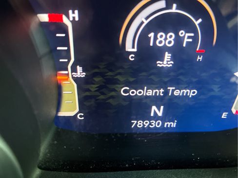 Used 2018 Jeep Wrangler Unlimited Rubicon AWD/4WD image 14