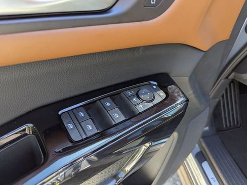 New 2026 Nissan Pathfinder Platinum w/ Cargo Package FWD image 21