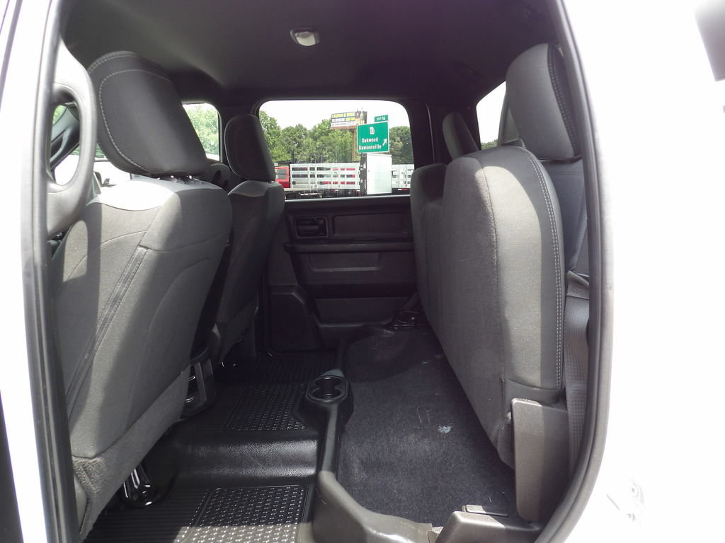 Used 2024 RAM 5500 Tradesman w/ Chrome Appearance Group AWD/4WD image 33