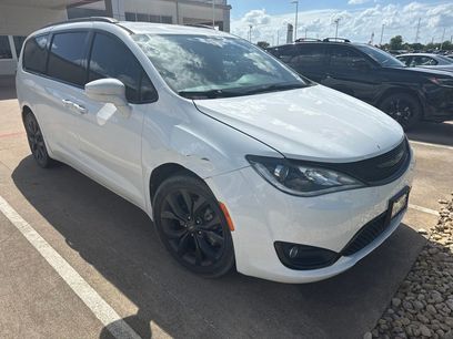 Used 2020 Chrysler Pacifica Touring-L