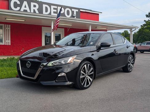 Used 2021 Nissan Altima 2.5 SR AWD/4WD image 2