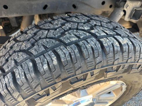 Used 2005 Ford F150 Lariat AWD/4WD image 30
