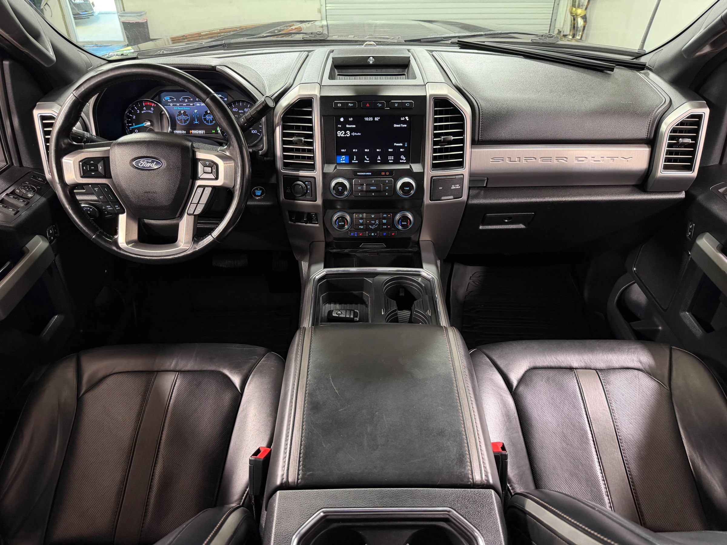 Used 2019 Ford F250 Platinum w/ Platinum Ultimate Package AWD/4WD image 22