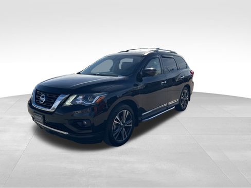 Used 2018 Nissan Pathfinder Platinum image 13