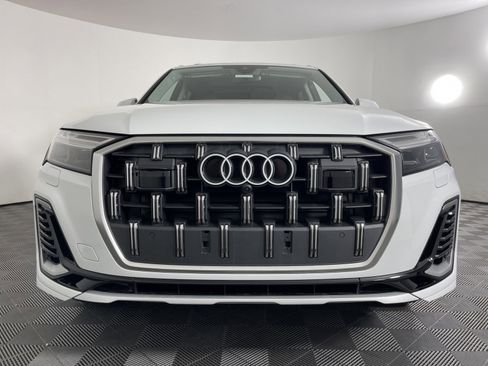 New 2025 Audi Q7 3.0T Premium Plus image 9