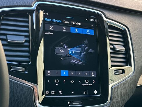 Used 2024 Volvo XC90 T8 Plus image 25