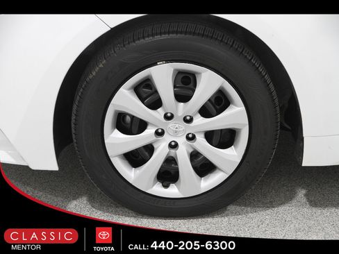 Certified 2024 Toyota Corolla LE image 20