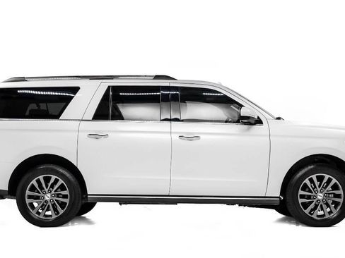 Used 2018 Ford Expedition Max Limited w/ Equipment Group 301A RWD image 5