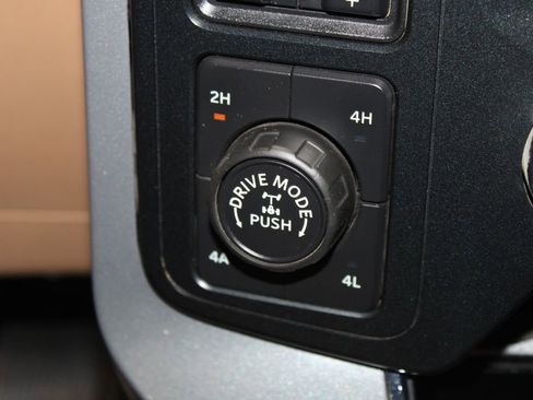 Used 2023 Ford F150 Lariat w/ Trailer Tow Package image 42