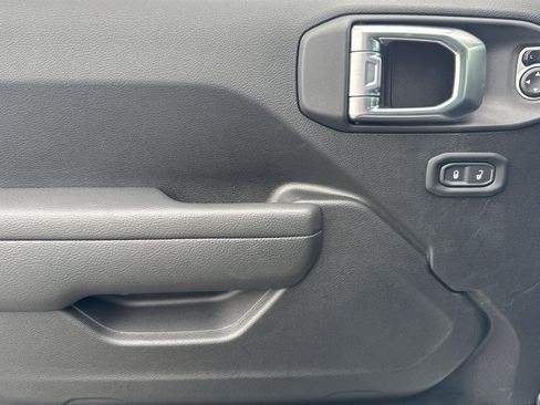 New 2026 Jeep Gladiator Willys image 8