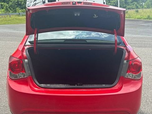 Used 2016 Chevrolet Cruze LT w/ Sun And Sound Package FWD image 25