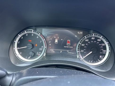 Used 2023 Toyota Highlander XLE FWD image 17