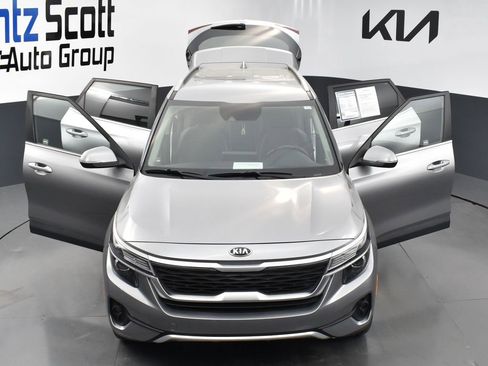Used 2021 Kia Seltos S image 29
