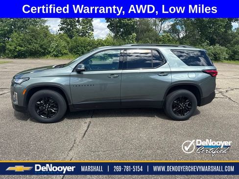 Used 2023 Chevrolet Traverse LT w/ Midnight/Sport Edition AWD/4WD image 2