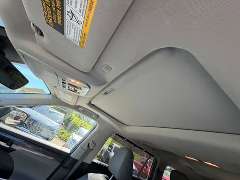 Used 2020 Toyota Highlander Limited AWD/4WD image 13