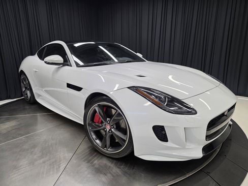 Used 2016 Jaguar F-TYPE R image 45
