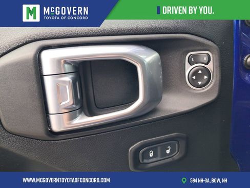 Used 2020 Jeep Wrangler Sport AWD/4WD image 16