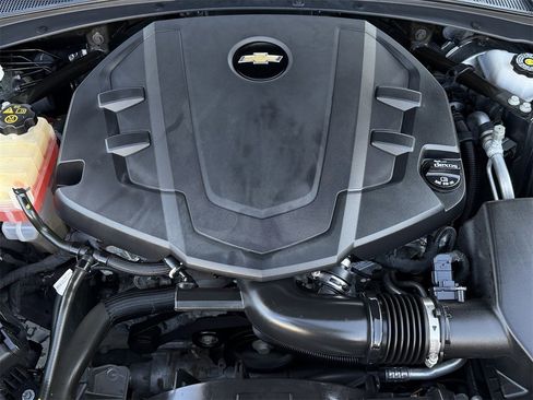 Certified 2021 Chevrolet Camaro LT image 27