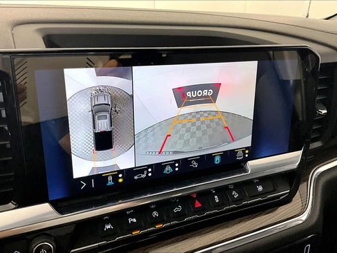 Used 2023 Chevrolet Silverado 1500 RST w/ Texas Edition Plus AWD/4WD image 26