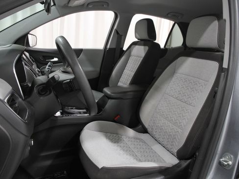 Certified 2023 Chevrolet Equinox LS w/ LS Convenience Package image 5