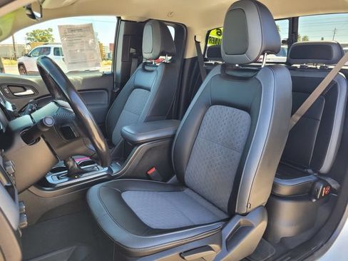Certified 2022 Chevrolet Colorado Z71 w/ Safety Package AWD/4WD image 16