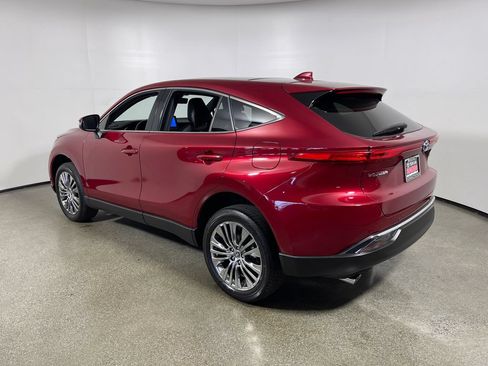 Certified 2024 Toyota Venza Limited AWD/4WD image 5