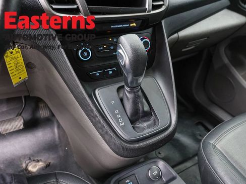 Used 2019 Ford Transit Connect XL FWD image 12