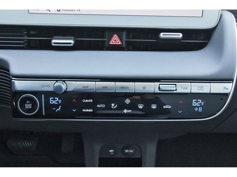 Used 2024 Hyundai Ioniq 5 Limited image 30