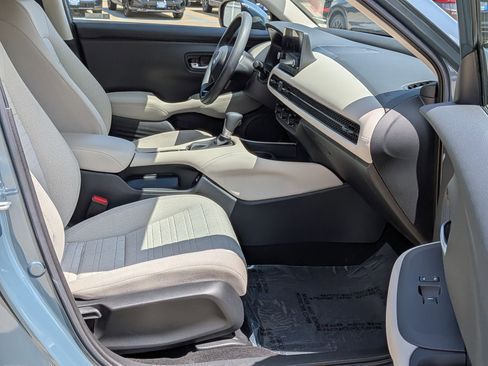 Certified 2023 Honda HR-V LX image 28