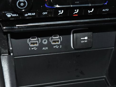 Used 2025 Jeep Grand Cherokee L Limited w/ Trailer Tow Package image 14