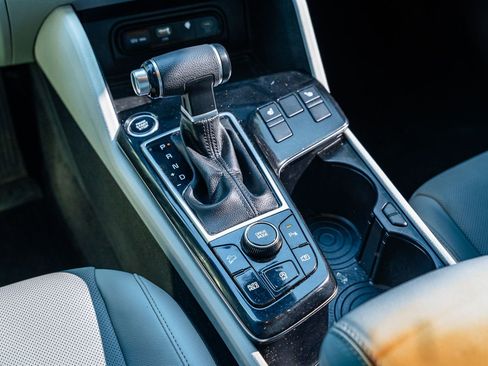 Used 2024 Kia Sportage EX image 27