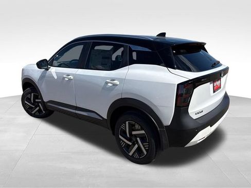 New 2026 Nissan Kicks SV FWD image 5