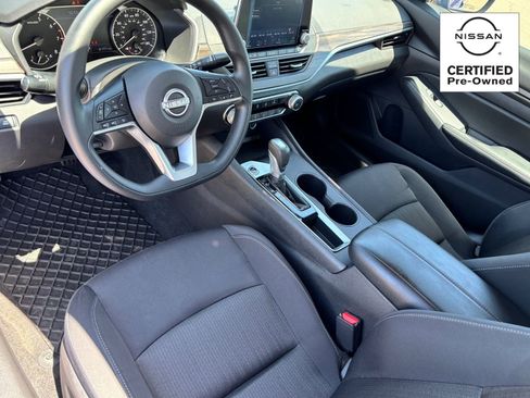 Certified 2025 Nissan Altima 2.5 SV FWD image 15