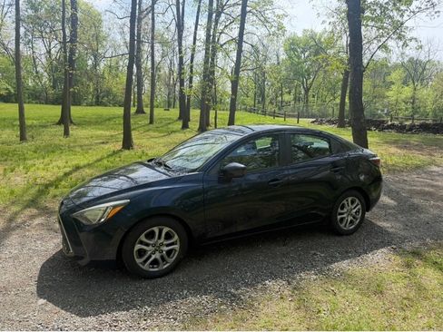 Used 2016 Scion iA image 1