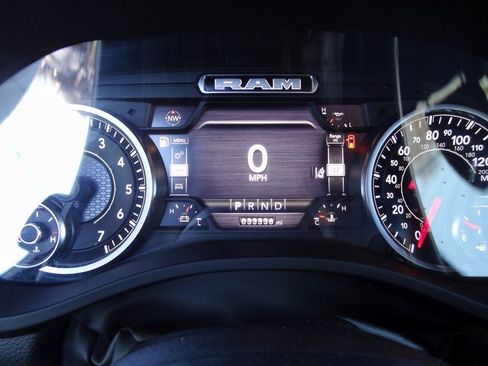 Used 2022 RAM 1500 Big Horn image 24