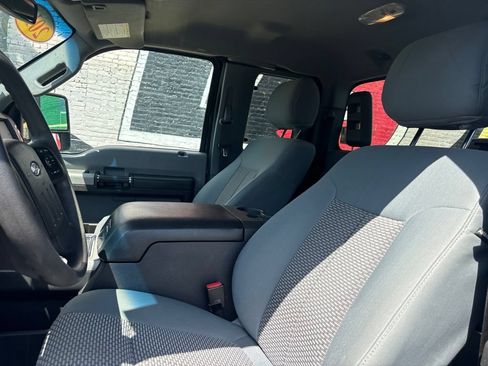 Used 2015 Ford F250 XLT w/ Camper Package AWD/4WD image 11
