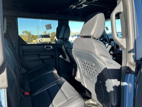 New 2025 Ford Bronco Big Bend w/ Black Diamond Package image 17