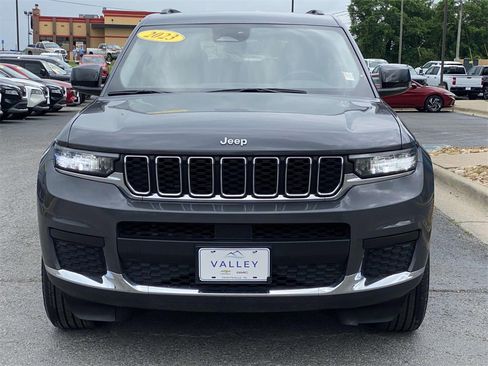 Used 2023 Jeep Grand Cherokee L Laredo image 8