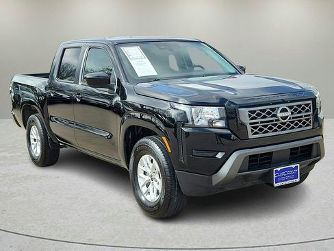 Certified 2024 Nissan Frontier SV RWD image 1