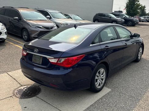 Used 2012 Hyundai Sonata GLS FWD image 3