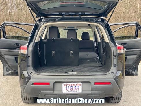 Used 2024 Nissan Pathfinder SV AWD/4WD image 42