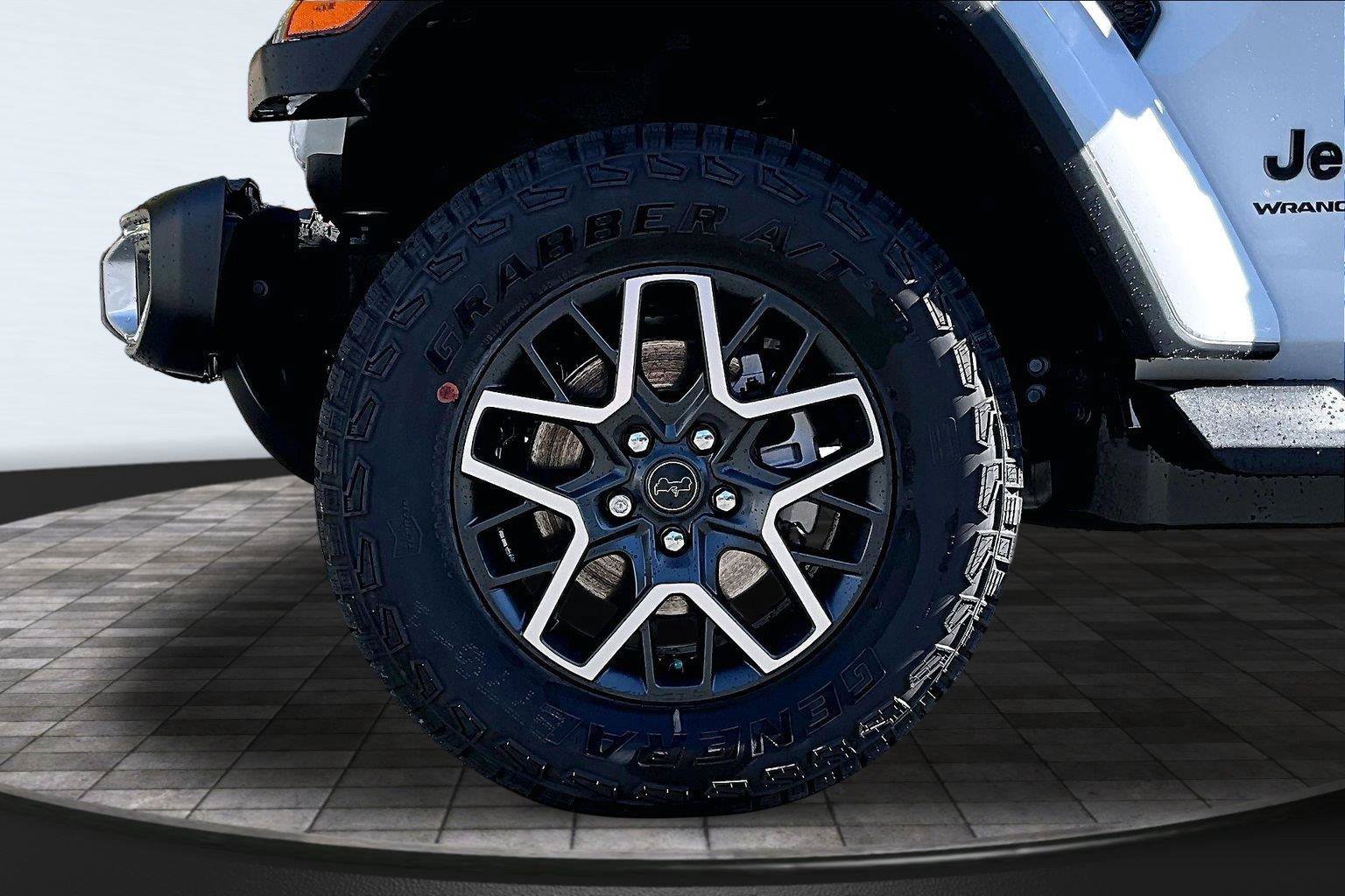 New 2027 Jeep Wrangler Unlimited Sahara AWD/4WD image 12