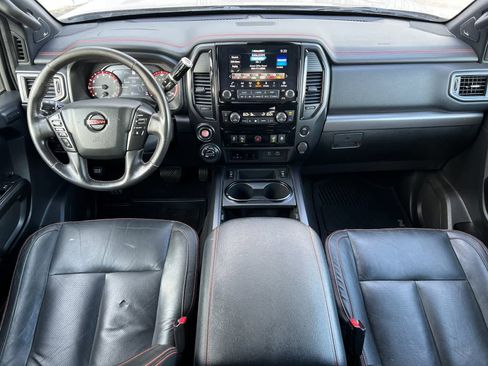 Used 2021 Nissan Titan PRO-4X w/ Pro-4x Convenience Package image 3