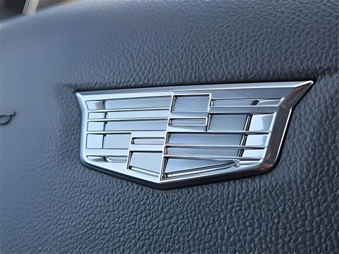 New 2024 Cadillac Lyriq Luxury image 14