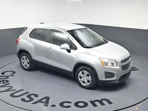 Used 2016 Chevrolet Trax LS image 31