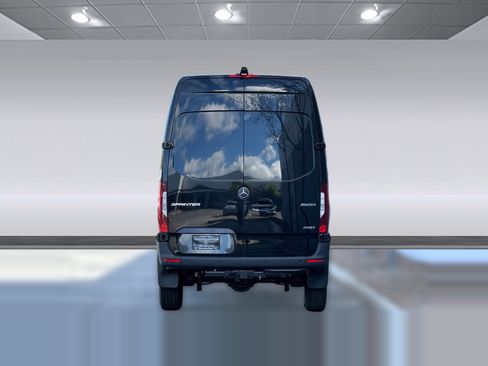 New 2026 Mercedes-Benz Sprinter 2500 image 9