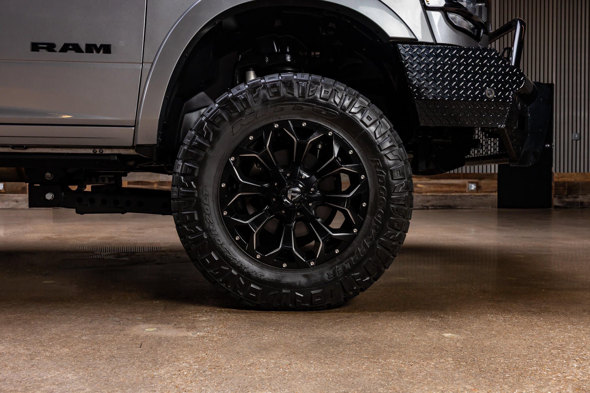 Used 2023 RAM 2500 Limited w/ Night Edition AWD/4WD image 11
