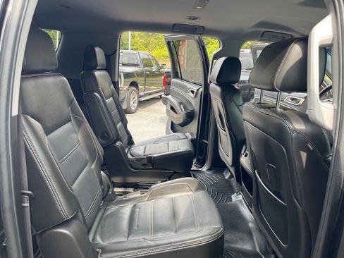 Used 2015 GMC Yukon XL Denali w/ Premium Package image 32
